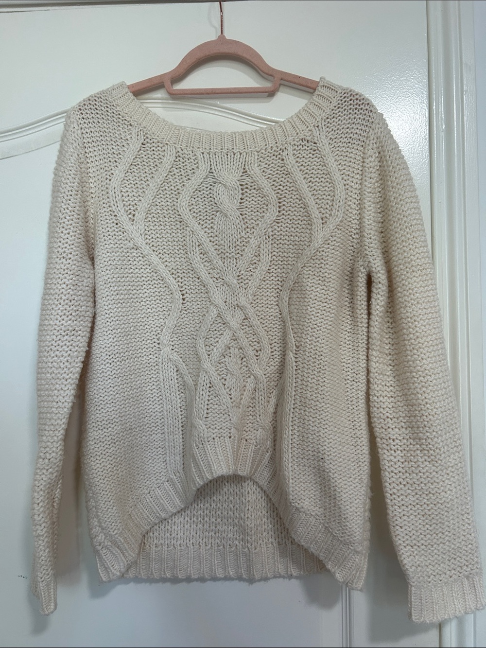 Cream Cable-Knit Women's Sweater - Classic Cozy Style